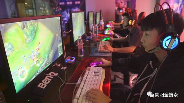 自泰国的年 自泰国的年