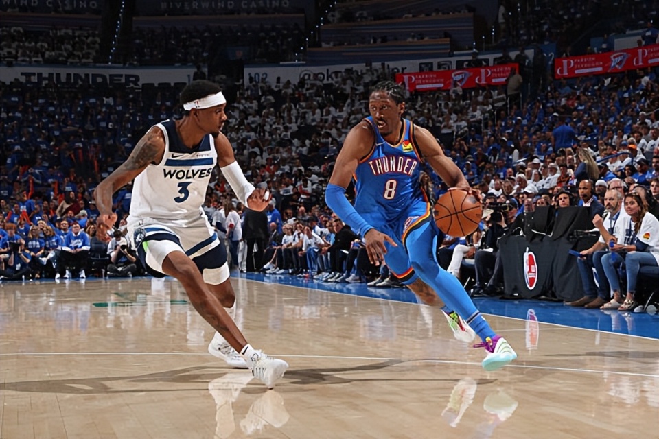 和球迷之间 和球迷之间