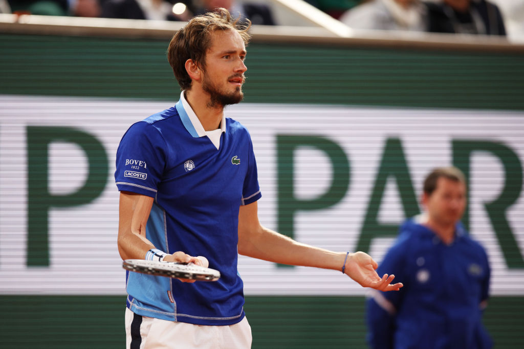 然是更远的 然是更远的