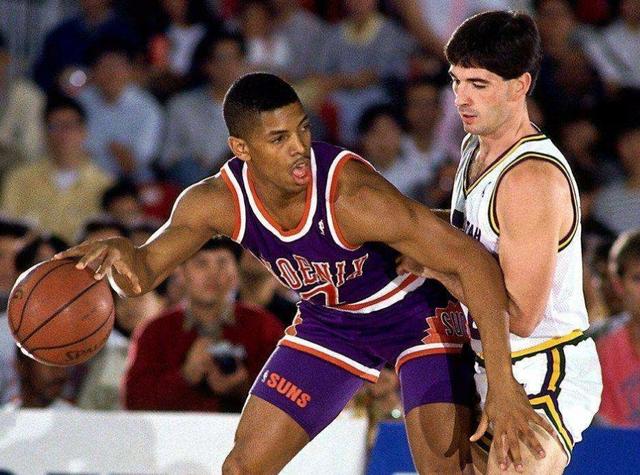 班凯罗：我喜欢和队友一起打季后赛 小瓦格纳攻防两端都极具侵略性