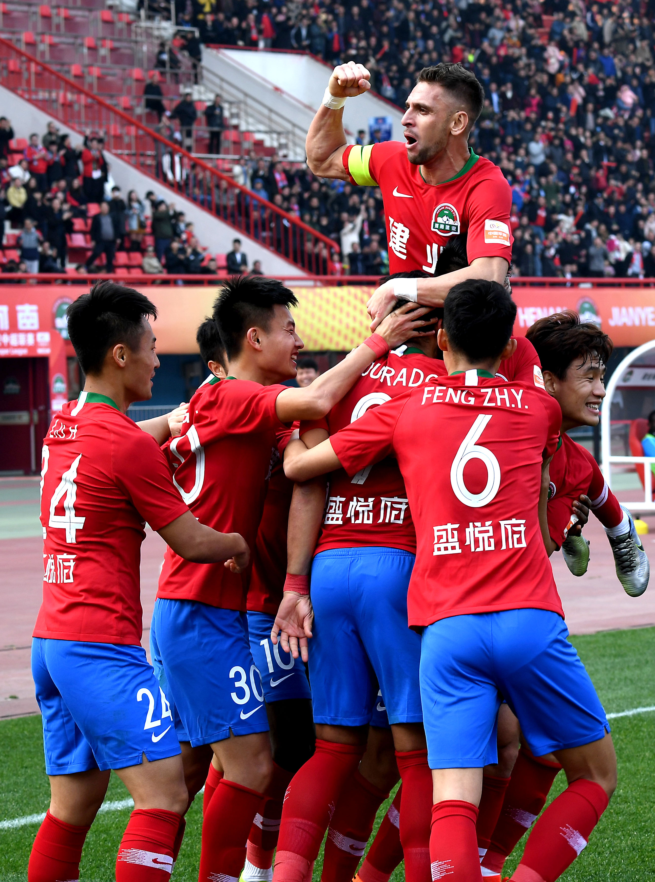 选手可与任